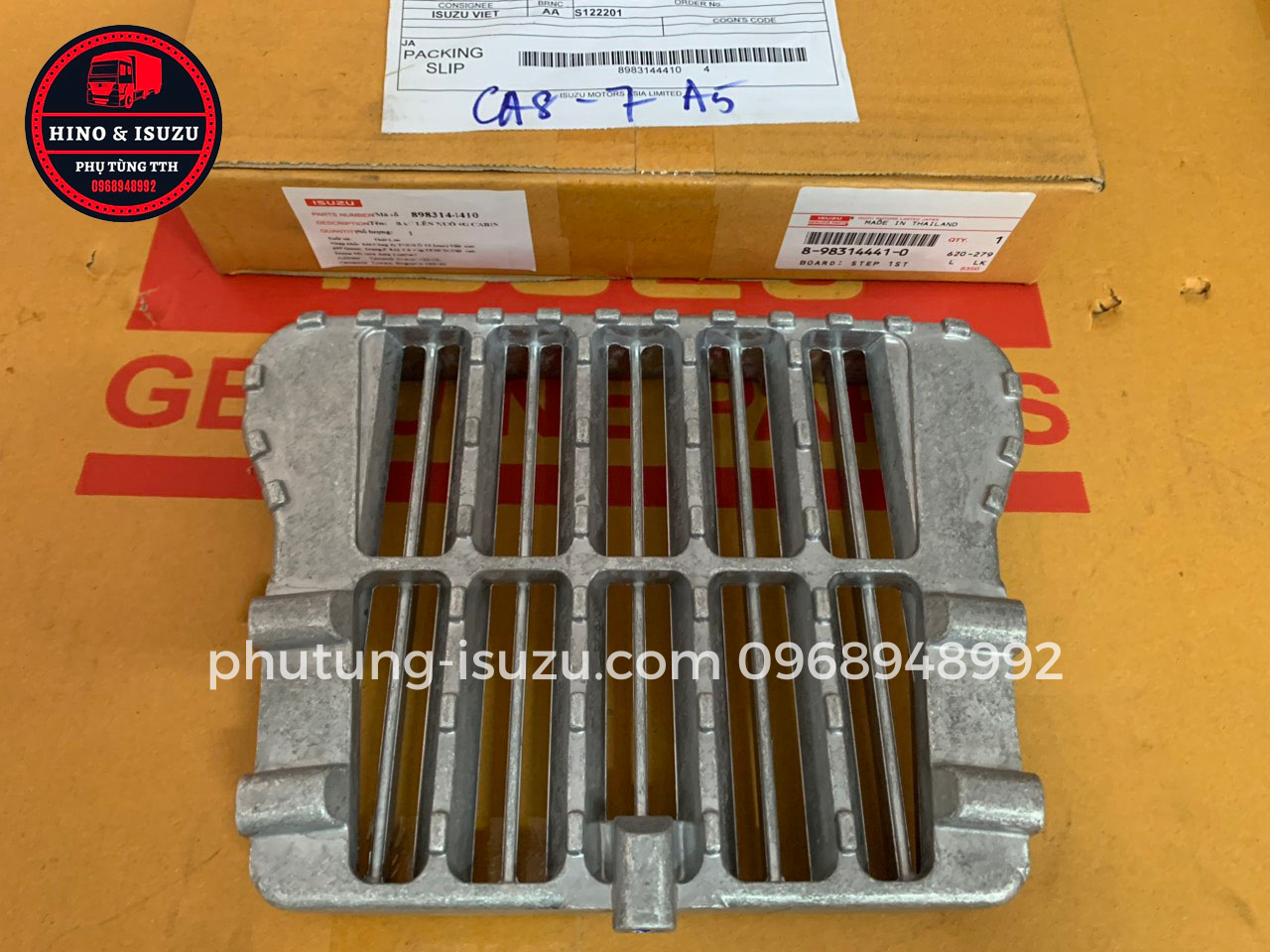 BẬC LÊN XUỐNG ISUZU FVM 1500