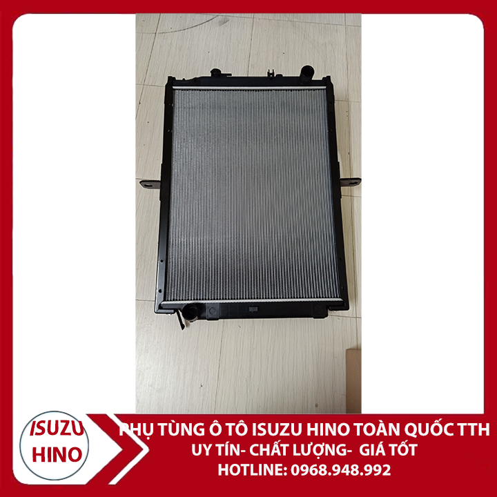 Két nước isuzu FVM